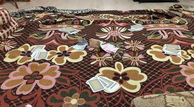 Eskişehir'de bir evde kumar oynayan 5 kişiye para cezası uygulandı