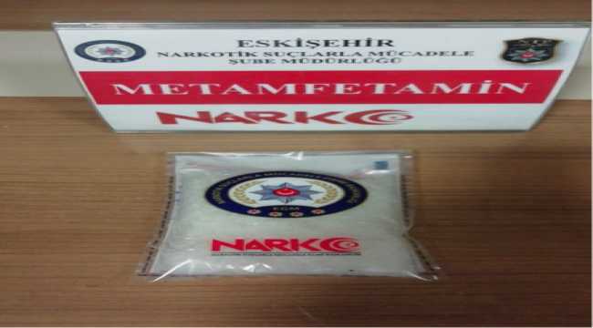 Eskişehir'de polisin durduğu otomobilinde uyuşturucu bulunan 1 kişi tutuklandı