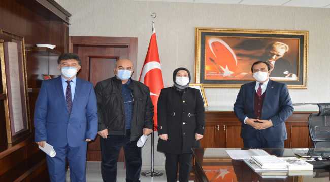 Güdül Kaymakamından emekli olan öğretmenlere teşekkür belgesi