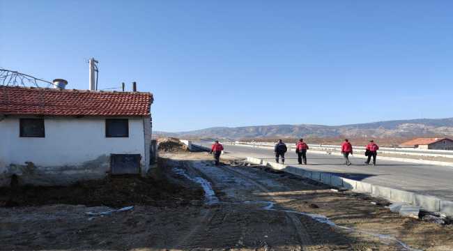 Isparta'da kayıp kişiyi arama çalışmaları sürüyor