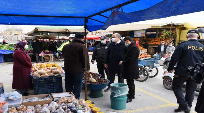 Karapınar'da kaymakam ve belediye başkanından pazar ziyareti