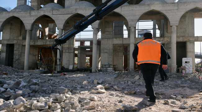 Kepez Belediye Başkanı Tütüncü, Konyalılar Camisi inşaatını gezdi