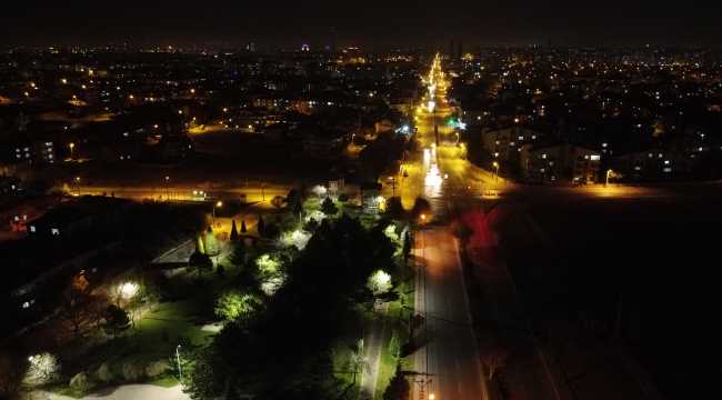 Konya, Afyonkarahisar, Karaman ve Aksaray'da sokağa çıkma kısıtlamasının başlamasıyla sokaklar boşaldı