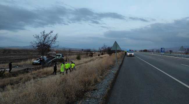Konya'da otomobil şarampole devrildi: 1 ölü, 1 yaralı