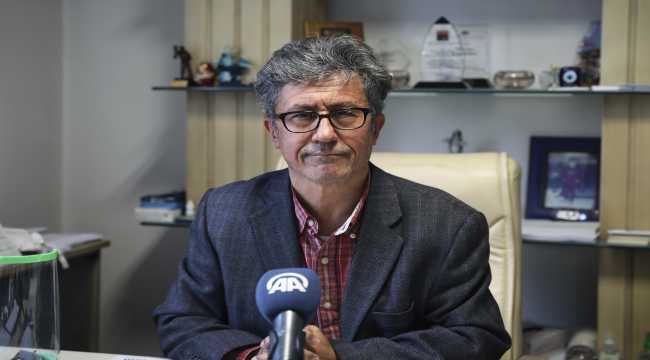 Kovid-19 aşısı için gönüllü olan profesörden 