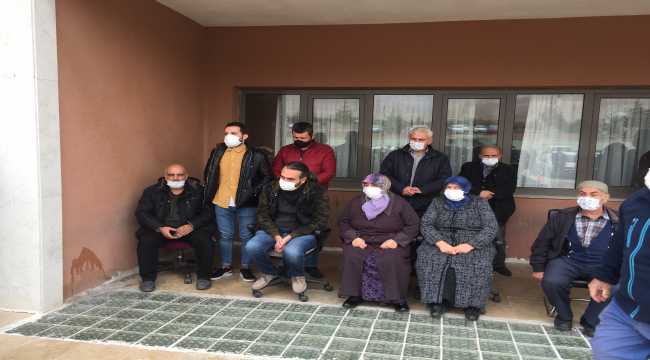 Kovid-19 nedeniyle yaşamını yitiren hemşire Ünal son yolculuğuna uğurlandı