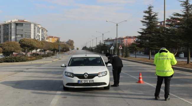 Kulu'da Kovid-19 yasaklarını ihlal eden 10 kişiye para cezası