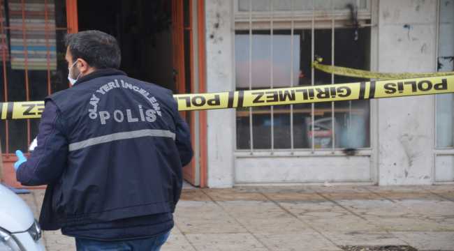 Mermiyi matkapla delmek isterken yaralandılar