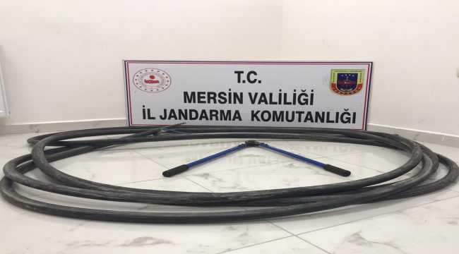 Mersin'de kablo hırsızlığı iddiasıyla 4 şüpheli yakalandı