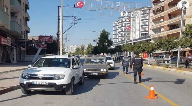 Mersin polisinden vatandaşlara 3 dilde 