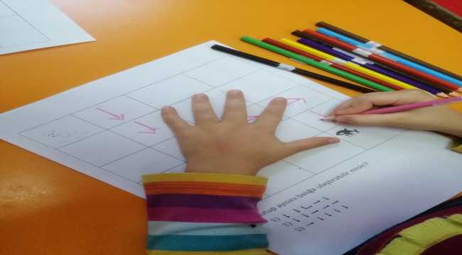 Öğrenciler okul öncesinde uzaktan eğitimle dijital kodlama öğreniyor