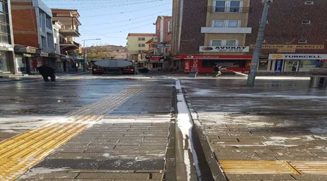Şereflikoçhisar'da ana arterler dezenfekte ediliyor