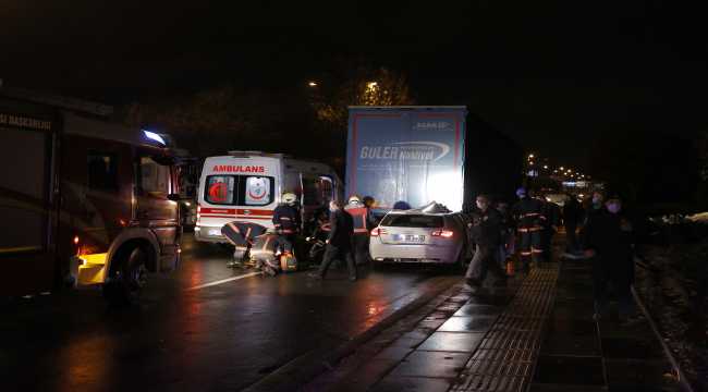 Otomobil Tıra arkadan çarptı! 1 yaralı