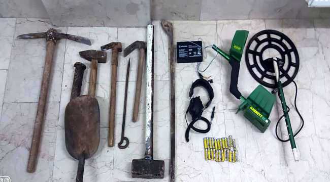 Sivas'ta kaçak kazı yapan 2 şüpheli yakalandı