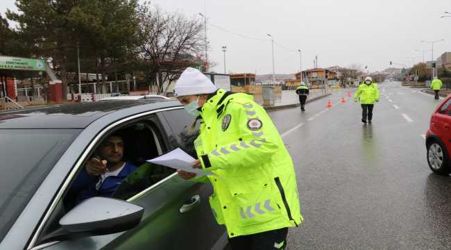 Yozgat'ta sokağa çıkma kısıtlamasını ihlal eden 107 kişiye ceza yazıldı