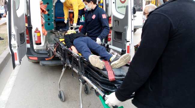 Adana'da otomobilin çarptığı çocuk yaralandı