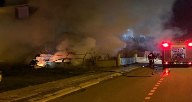 Antalya'da park halindeki otomobilin kundaklanmasıyla ilgili bir kişi yakalandı 