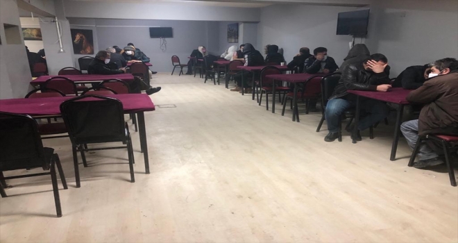 Mühürlü dernek binalarında kumar oynadılar! 282 bin lira ceza