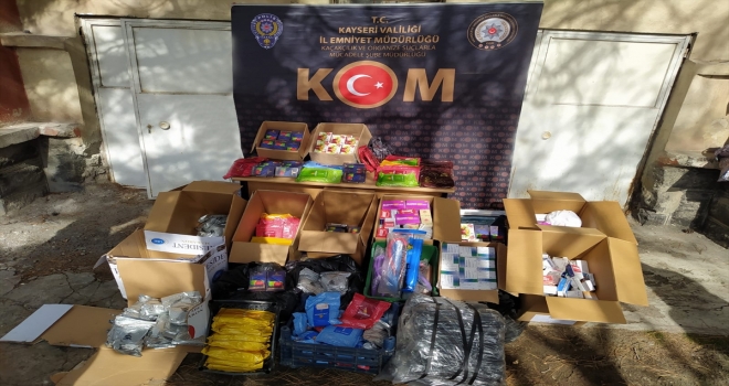 Kayseri'de kaçak ilaç ve tütün operasyonunda 2 kişi yakalandı