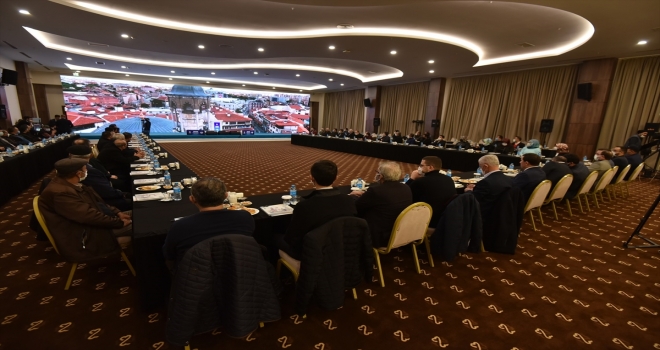 Kılca, AK Parti Karatay İlçe Teşkilatı yöneticileri ve mahalle temsilcileriyle bir araya geldi