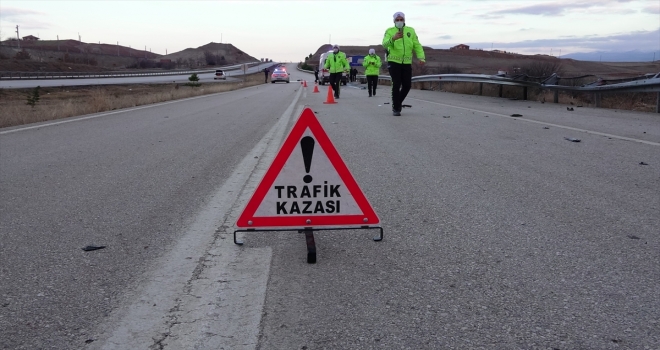 Kırıkkale'de devrilen otomobilin sürücüsü öldü