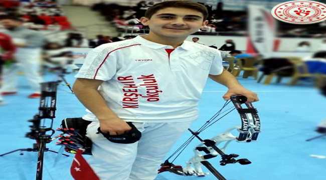 Kırşehir'de elektrik akımına kapılarak ölen işçi toprağa verildi