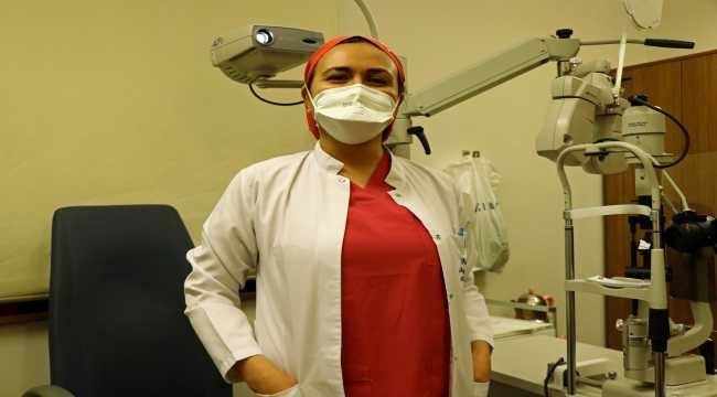 Koronavirüs gözde de belirti veriyor 