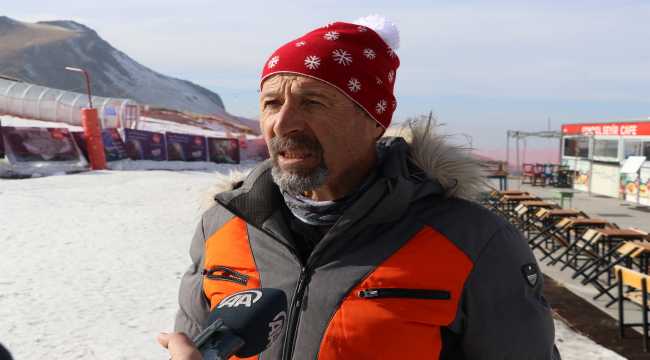 Kurduğu kulüp ve derneklerle binlerce kişiyi 