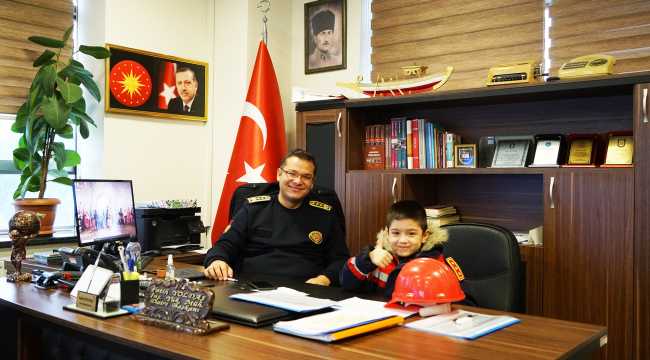 Şehit çocuklarının itfaiyeci olma hayalini belediye gerçekleştirdi