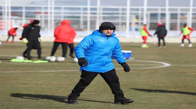 Çalımbay, Fenerbahçe karşısında takımına güveniyor