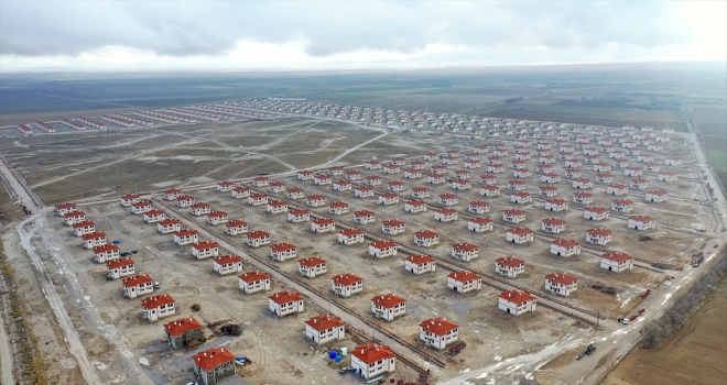 TOKİ tarafından Meram'a inşa edilen Dedemli Mahallesi'nin yeni yerleşkesinde sona gelindi