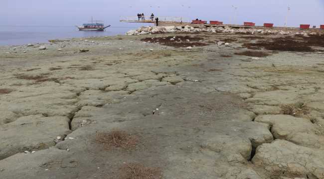 Uzmanlardan Burdur Gölü'ndeki çekilmeye ilişkin 
