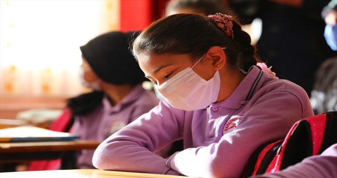 Aksaray'da 182 köy okulunda yüz yüze eğitim başladı