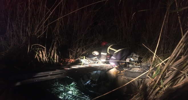 Antalya'da iki otomobil çarpıştı 5 kişi öldü