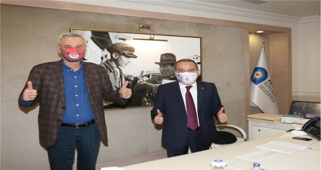 Antalyaspor Kulübü Derneği Başkanı Yılmaz, Muhittin Böcek'i ziyaret etti