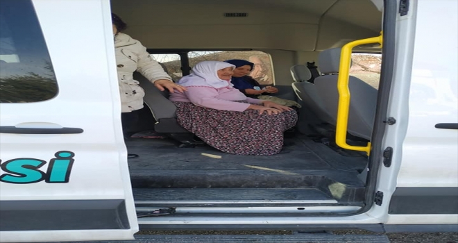 Aşı olan 75 yaş üzeri vatandaşlardan hastane yetkililerine teşekkür