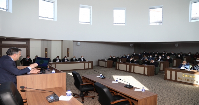 Başkan Demirbaş, muhtarlara yeni projeleri tanıttı