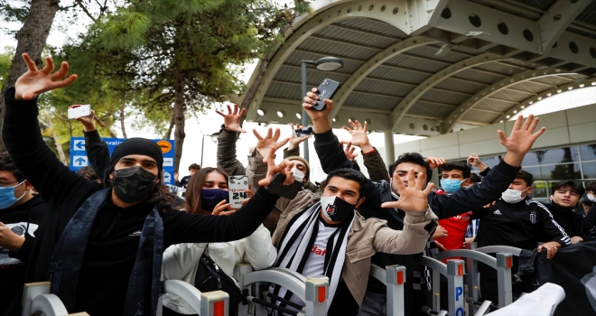 Beşiktaş kafilesi, Antalya'ya geldi