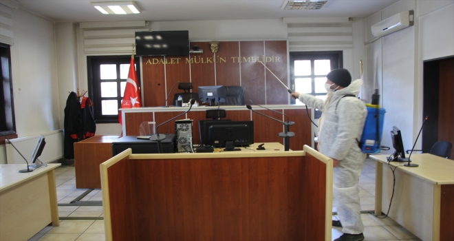 Beypazarı Belediyesinden adliye ve camilerde dezenfekte çalışması