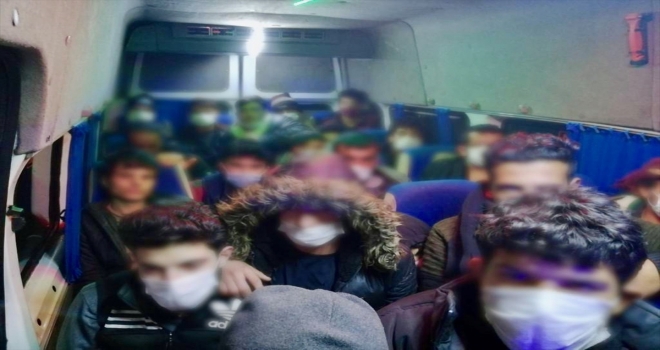 Eskişehir'de 63 düzensiz göçmen yakalandı