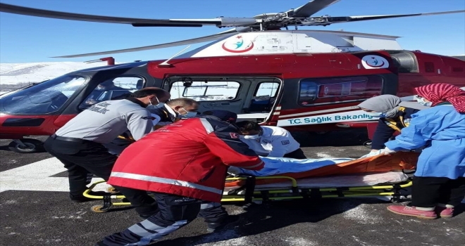 Kayseri'de ambulans helikopter, 91 yaşındaki hasta için havalandı