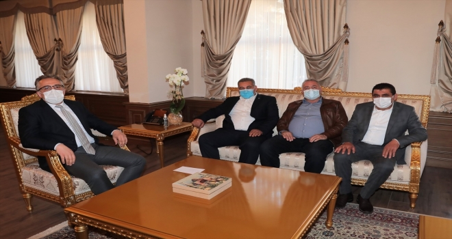 MHP heyetinden Savran'a tebrik ziyareti