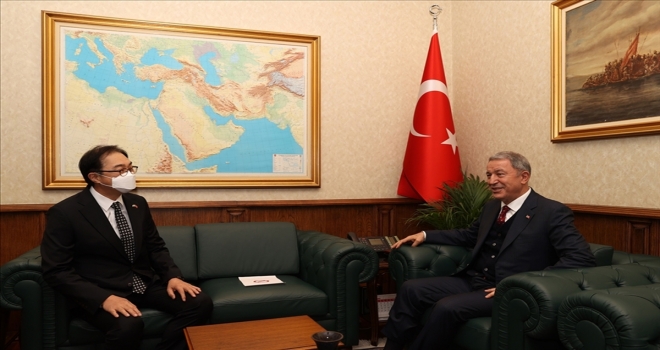 Milli Savunma Bakanı Akar, Kore Cumhuriyeti'nin Ankara Büyükelçisi Won Ik Lee'yi kabul etti