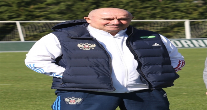 Rus TeknikAdam'dan Antalya'daki Kovid-19 tedbirlerine övgü