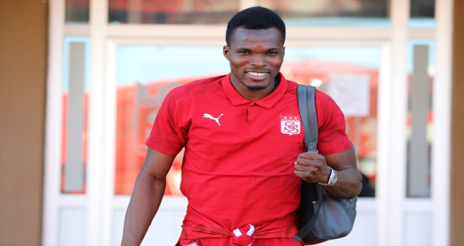 Sivasspor, Ankaragücü maçı için başkente gitti 