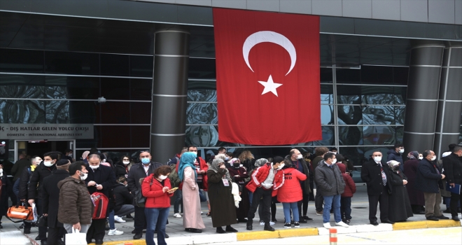 Sivas Belediyesinden şehit aileleri ve gazilere Çanakkale gezisi 