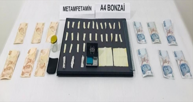 Antalya'da uyuşturucu ticareti yaptığı iddia edilen şüpheli yakalandı