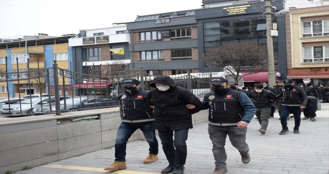 Eskişehir merkezli 4 ilde düzenlenen uyuşturucu operasyonunda 8 kişi gözaltına alındı