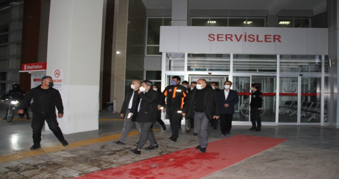 Niğde-Adana Otoyolu'ndaki zincirleme trafik kazasında 5 kişi yaralandı