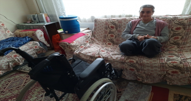 Kırıkkale'de engelli kadın, kullanamadığı tekerlekli sandalyesini başka bir engelliye hediye etti